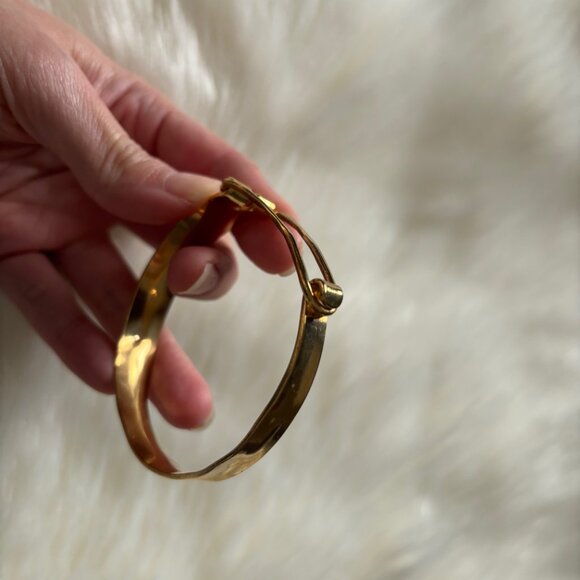 Banana Republic Buckle Cuff Aureus + Argent - Picture 6 of 11